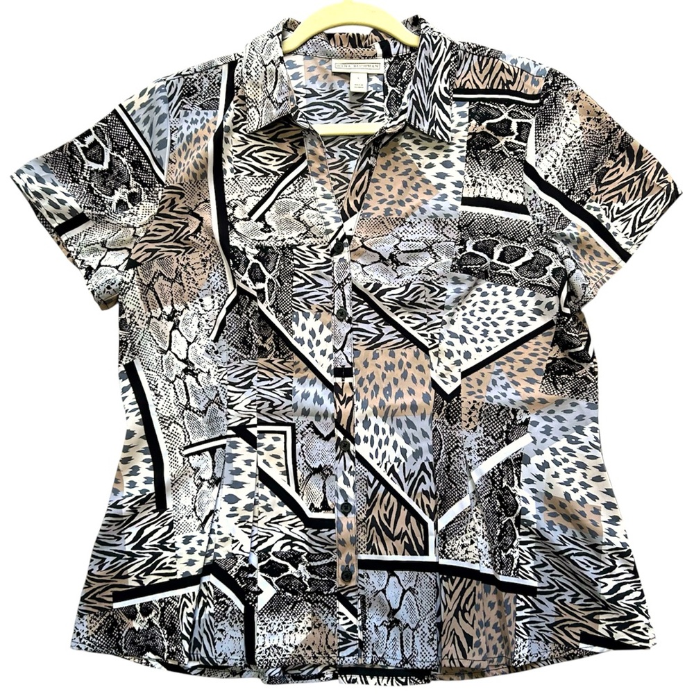 Dana Buchman Mixed Animal Prints Patchwork Blouse size L Button up Pleated